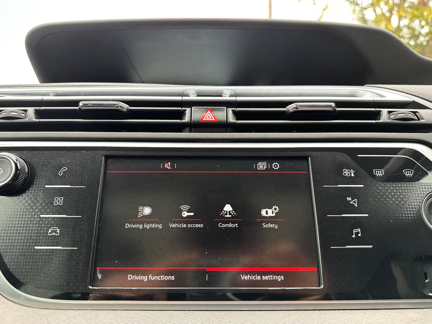 Used Citroen C4 Grand Picasso 2017 for sale - 76850151: Photo 56