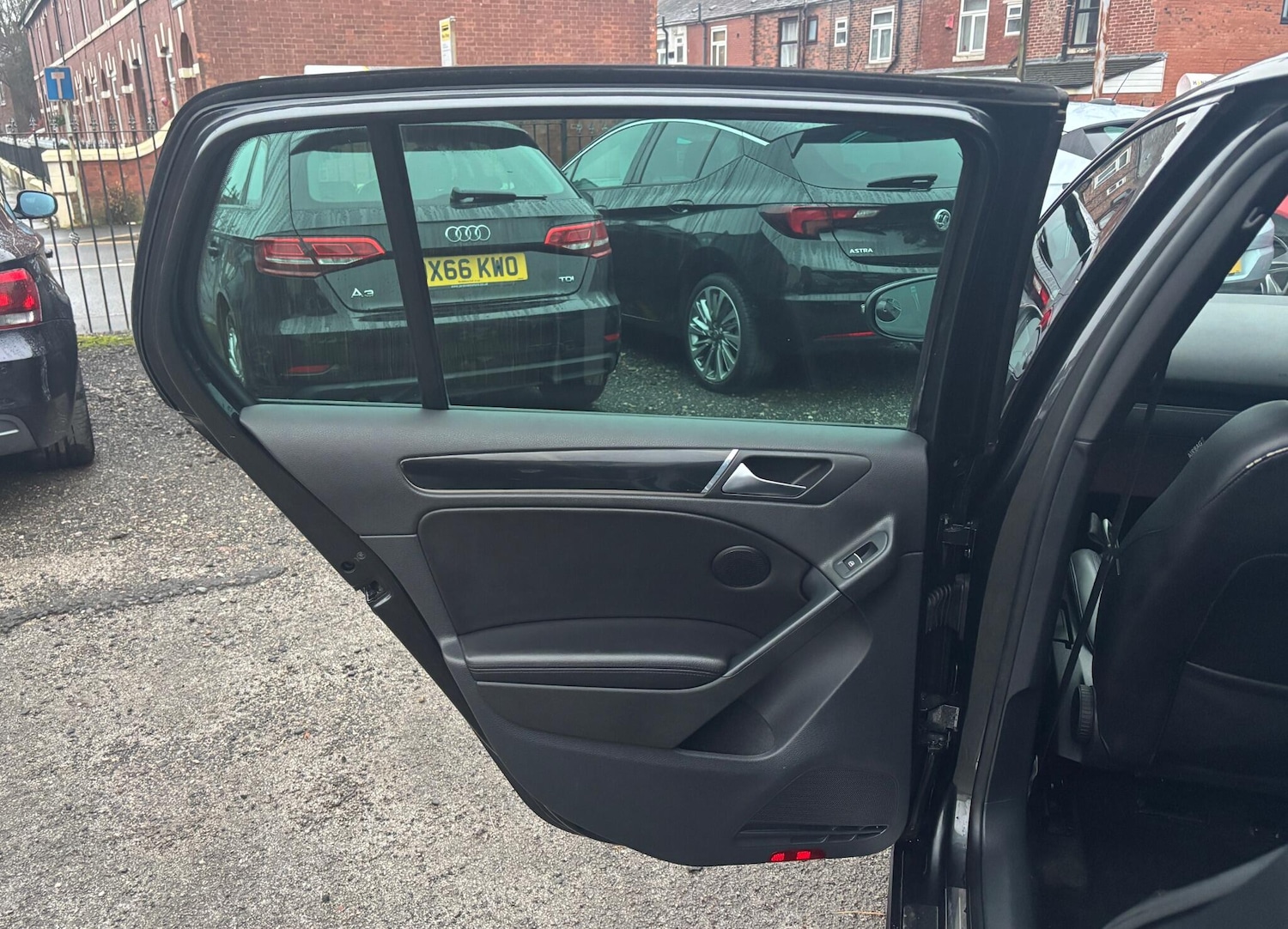 Used Volkswagen Golf 2012 for sale - 76667122: Photo 27