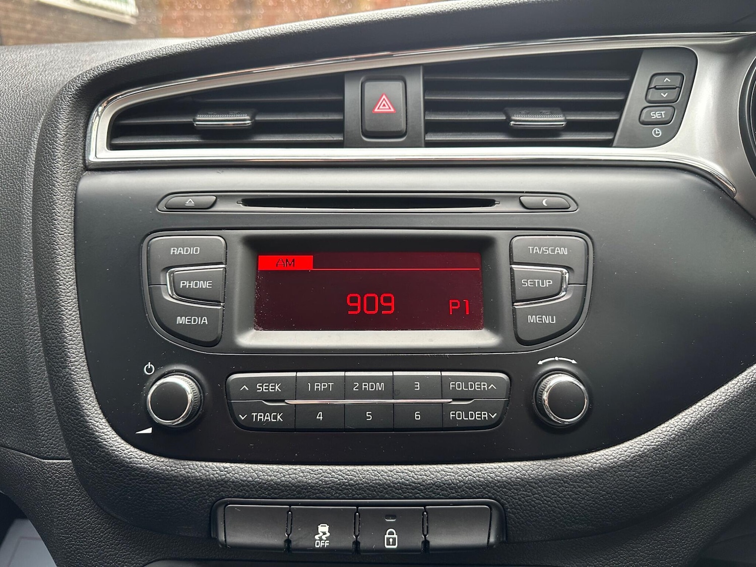 Used Kia Ceed 2017 for sale - 76592123: Photo 44