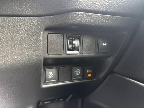 Used Nissan Qashqai 2016 for sale - 76282877: Photo 25