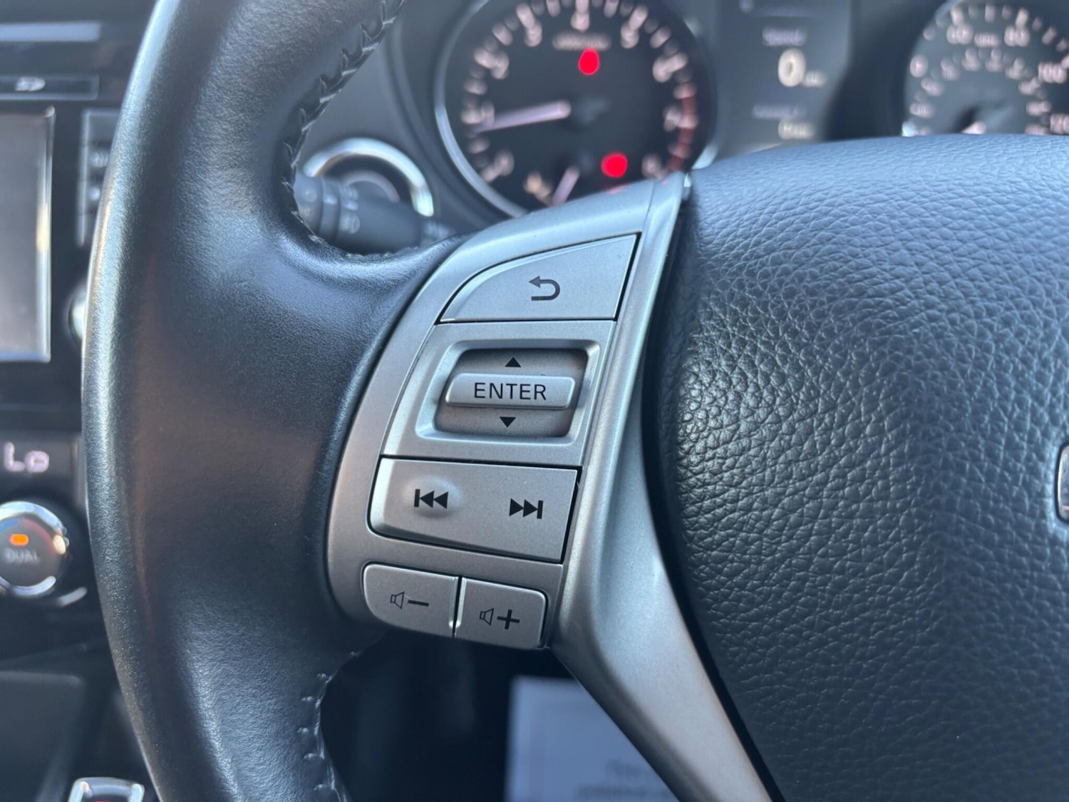 Used Nissan Qashqai 2017 for sale - 76282909: Photo 20