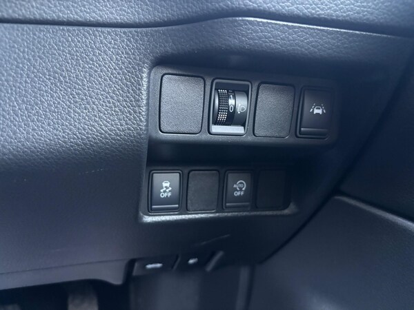 Used Nissan Qashqai 2017 for sale - 76282909: Photo 25