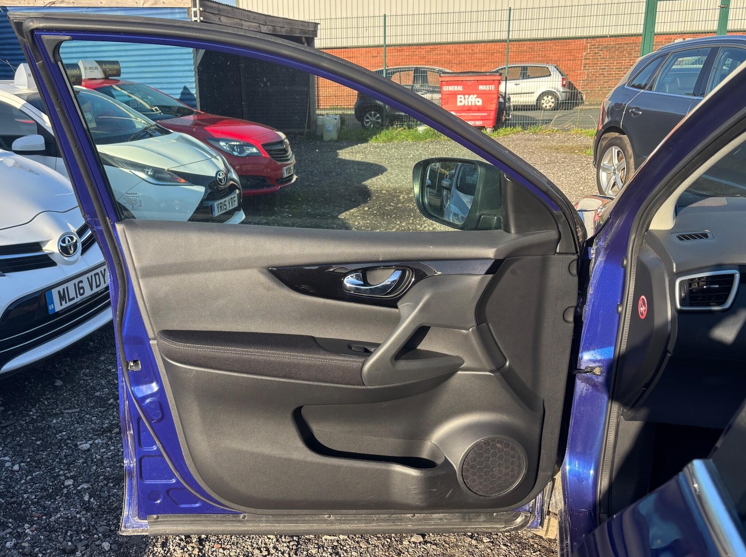 Used Nissan Qashqai 2017 for sale - 76282909: Photo 31