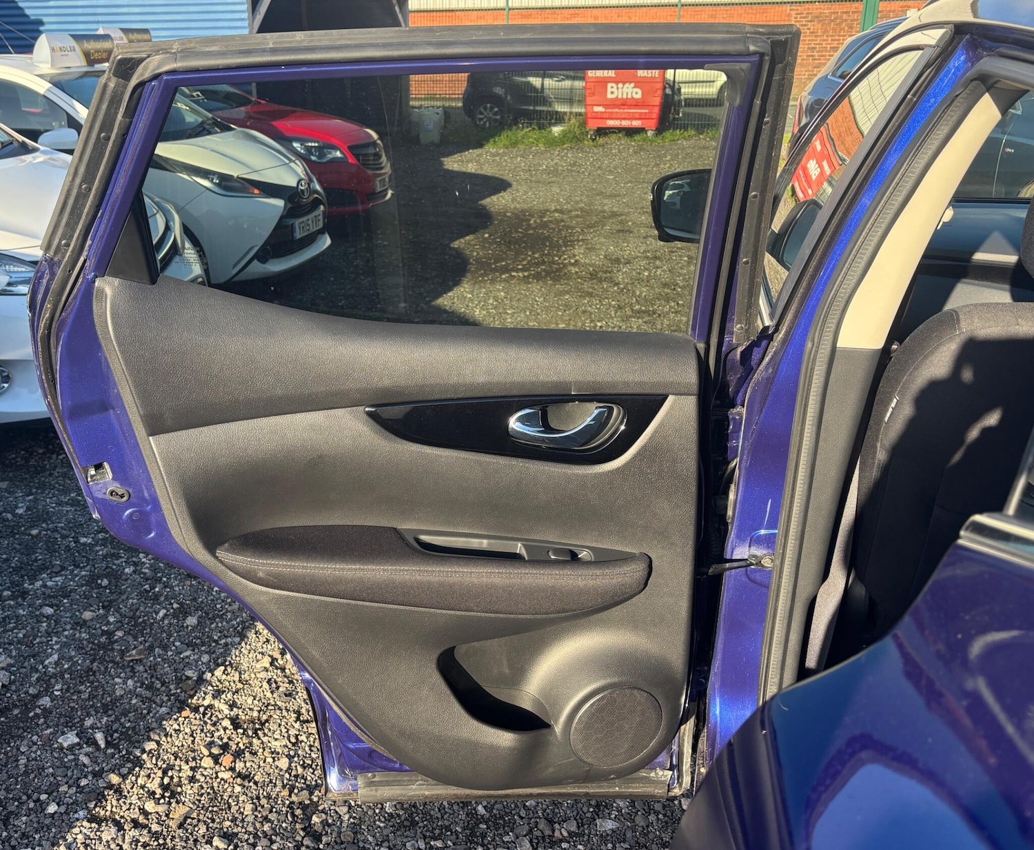 Used Nissan Qashqai 2017 for sale - 76282909: Photo 37