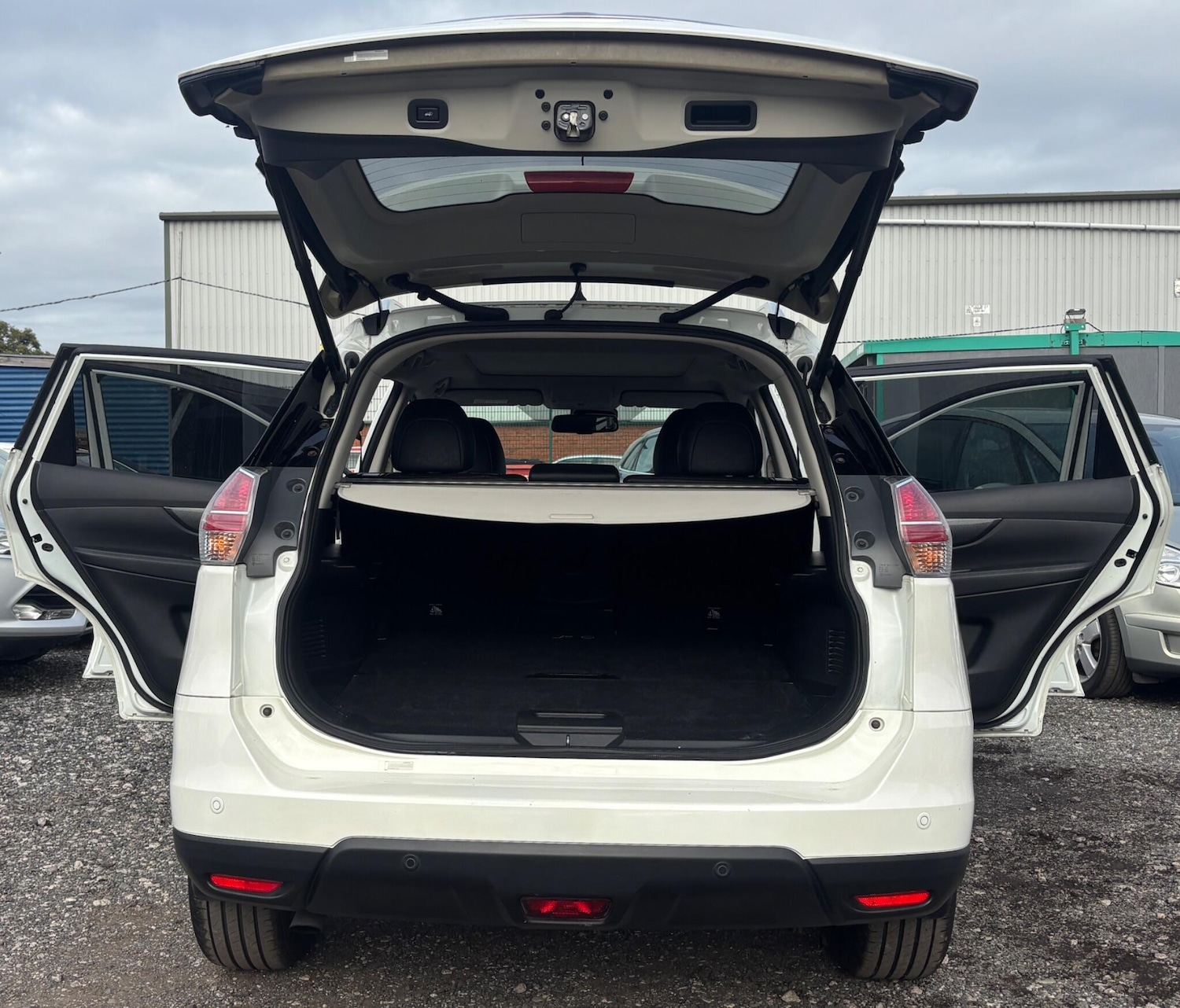 Used Nissan X-Trail 2017 for sale - 76283732: Photo 14