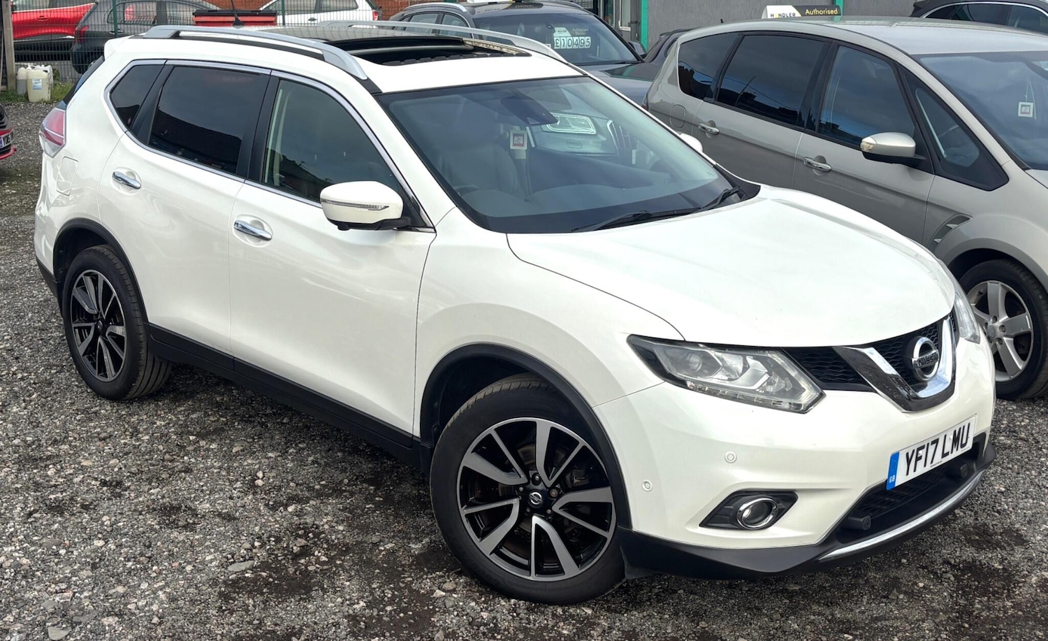 Used Nissan X-Trail 2017 for sale - 76283732: Photo 2