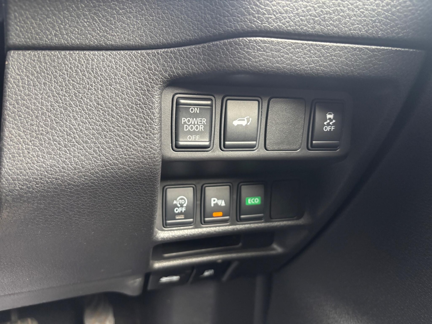 Used Nissan X-Trail 2017 for sale - 76283732: Photo 30