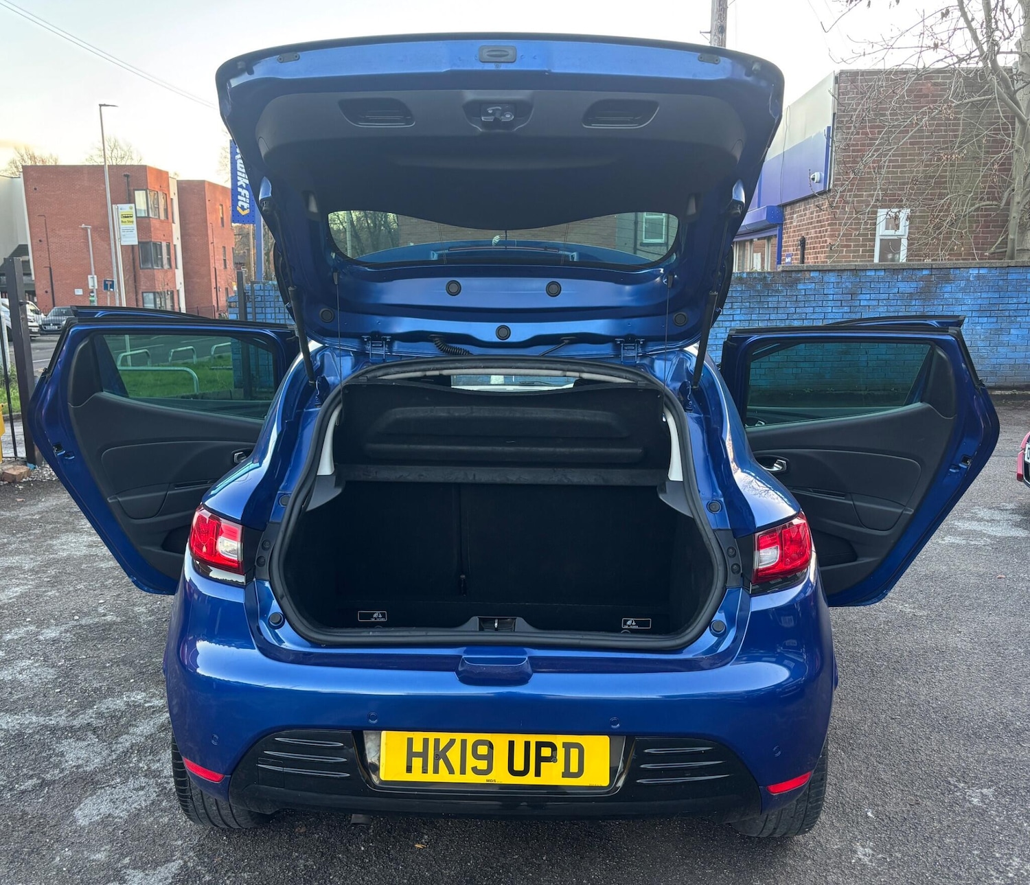 Used Renault Clio 2019 for sale - 76284144: Photo 10