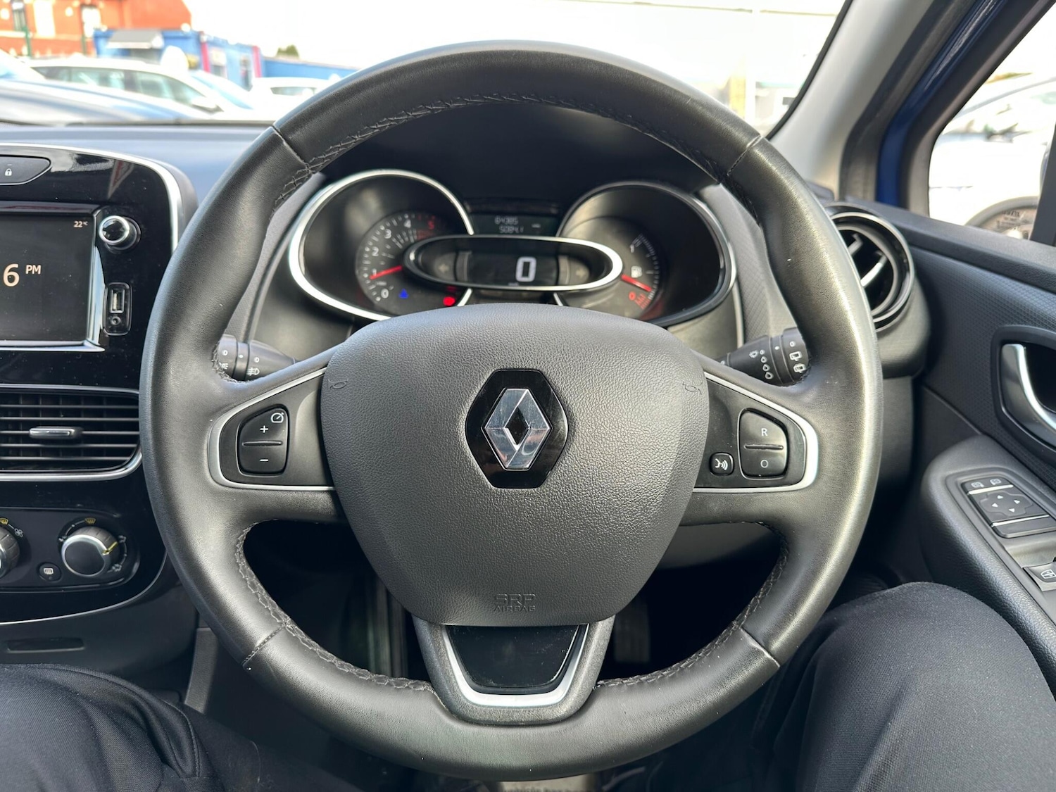 Used Renault Clio 2019 for sale - 76284144: Photo 18