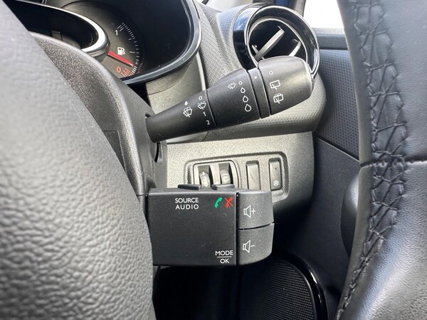 Used Renault Clio 2019 for sale - 76284144: Photo 23