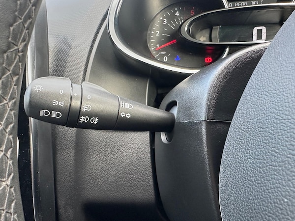 Used Renault Clio 2019 for sale - 76284144: Photo 24
