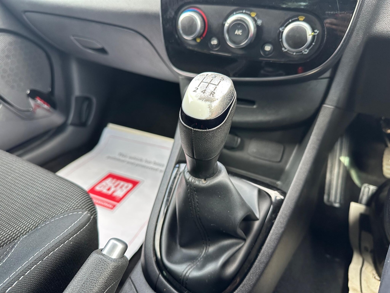 Used Renault Clio 2019 for sale - 76284144: Photo 43