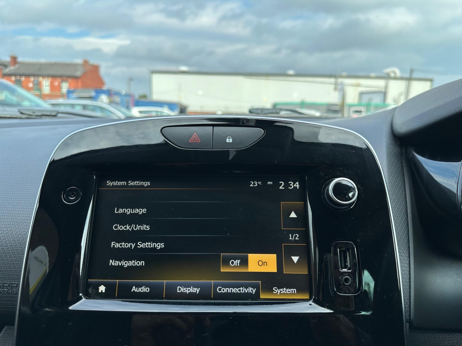 Used Renault Clio 2019 for sale - 76284144: Photo 63