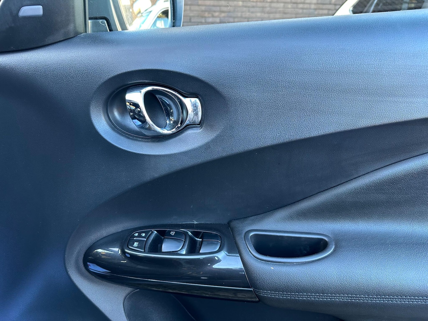 Used Nissan Juke 2016 for sale - 76752437: Photo 17