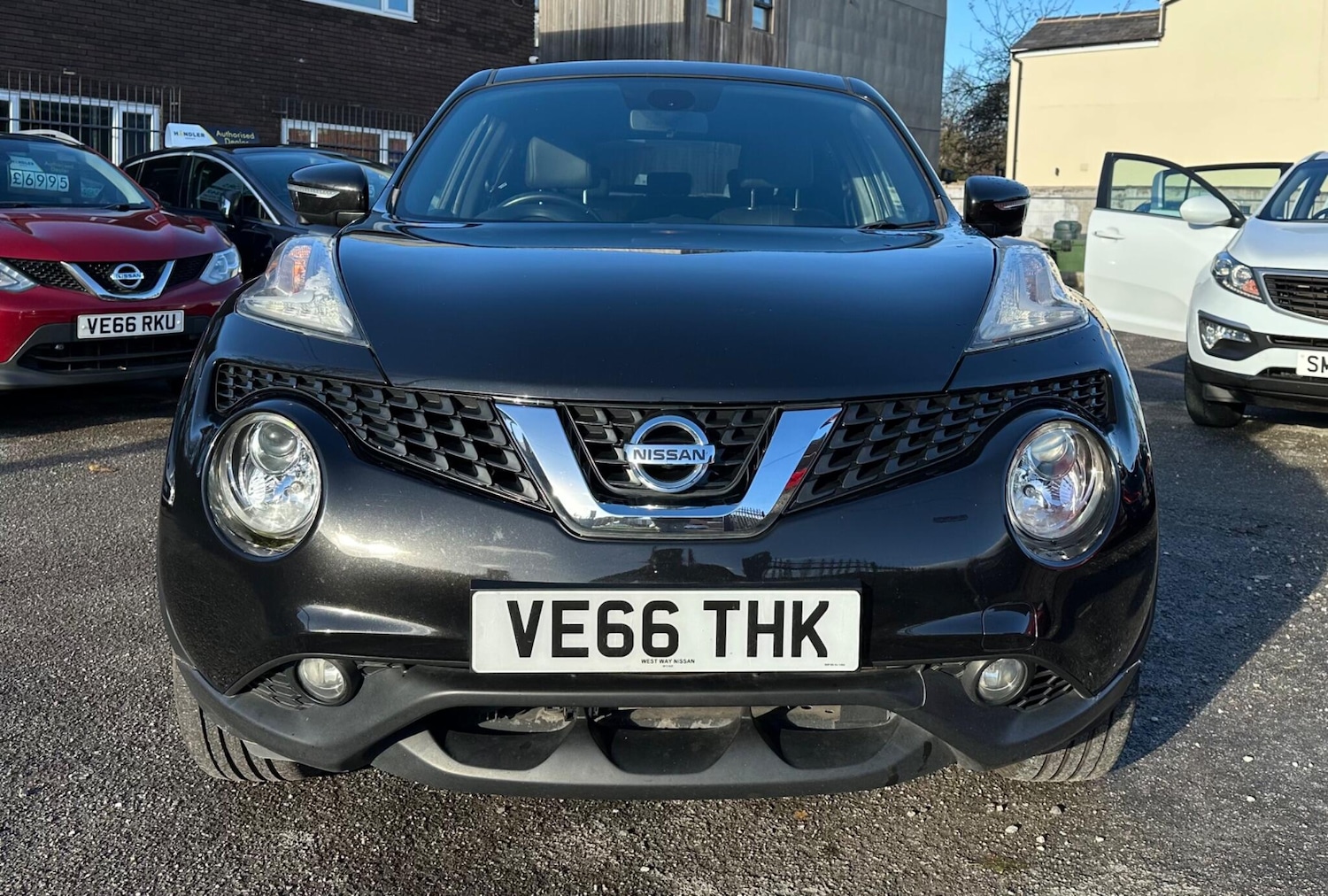 Used Nissan Juke 2016 for sale - 76752437: Photo 2