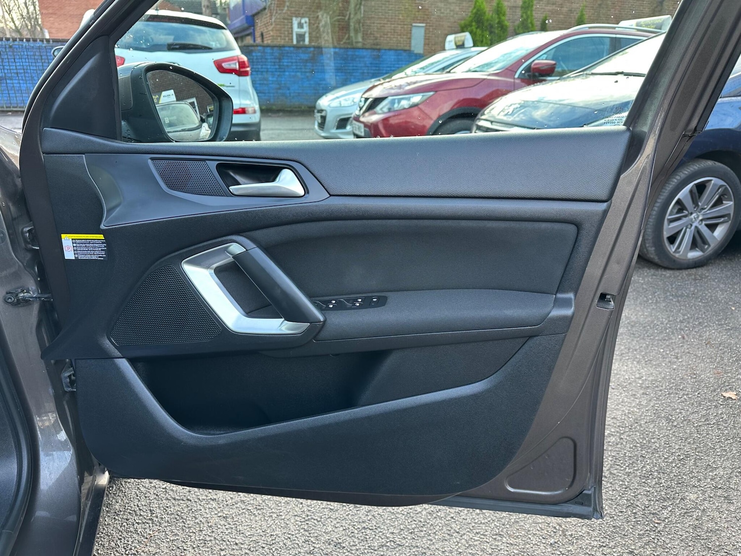 Used Peugeot 308 2015 for sale - 76801973: Photo 13