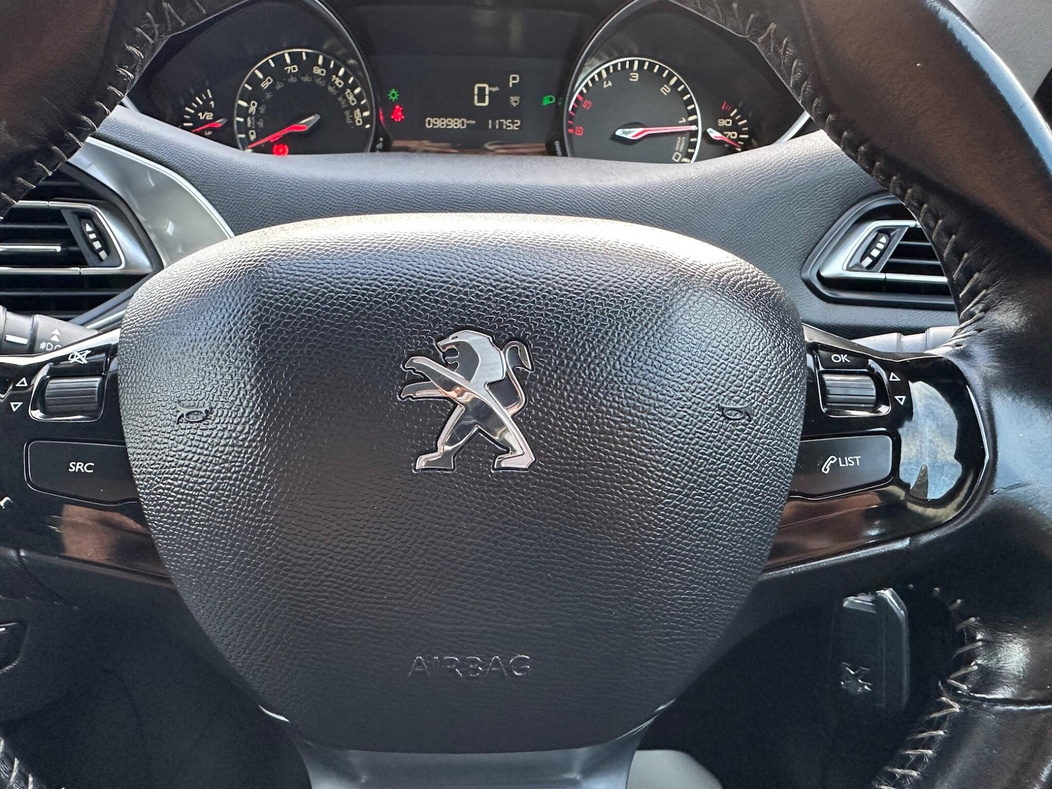 Used Peugeot 308 2015 for sale - 76801973: Photo 17