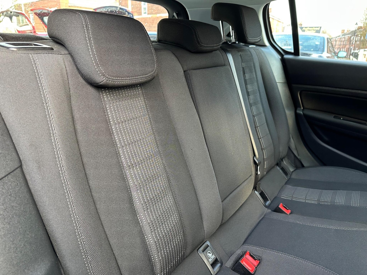 Used Peugeot 308 2015 for sale - 76801973: Photo 30