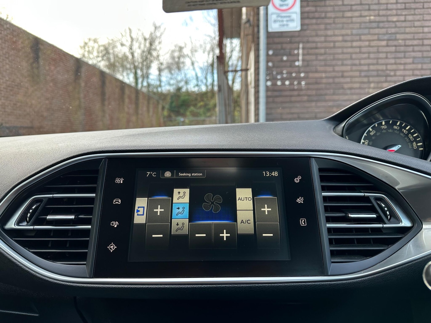 Used Peugeot 308 2015 for sale - 76801973: Photo 36