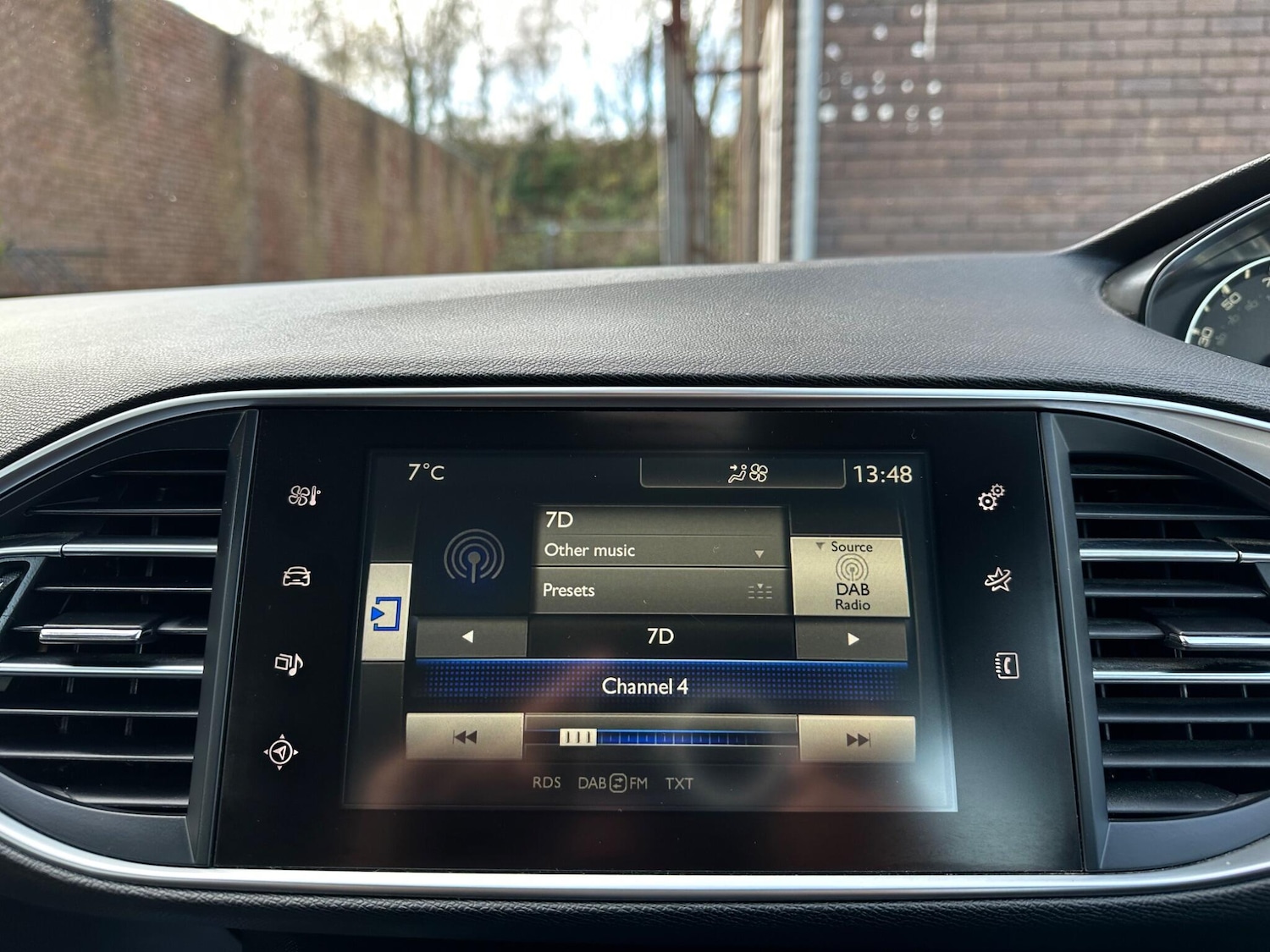 Used Peugeot 308 2015 for sale - 76801973: Photo 45