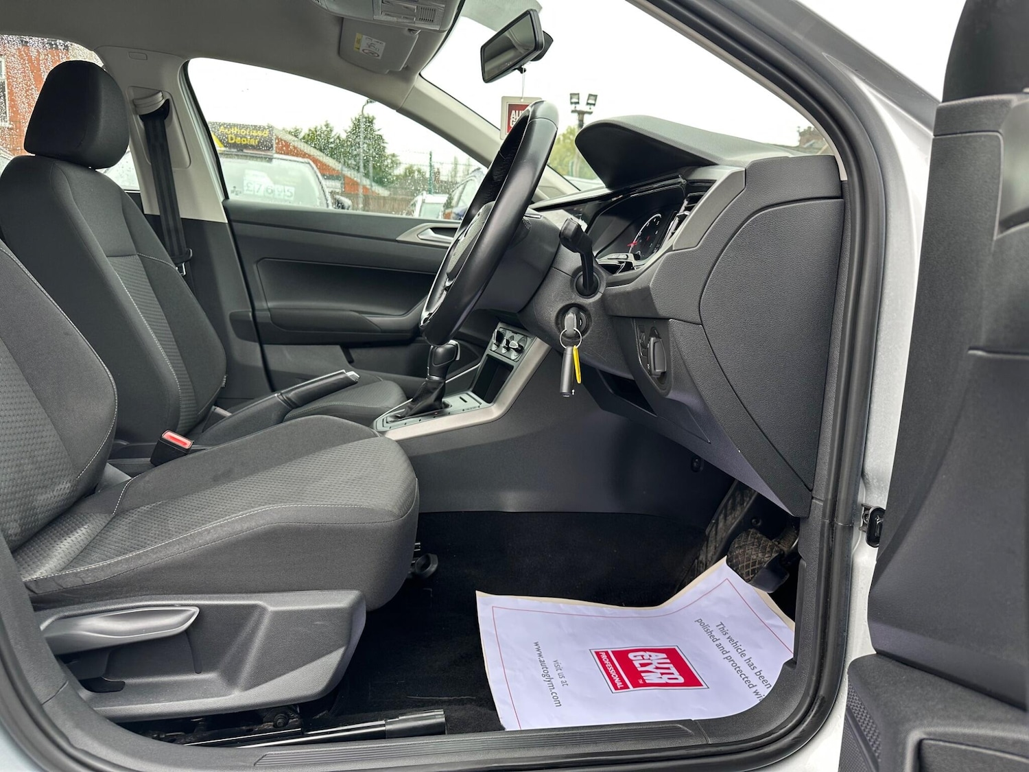 Used Volkswagen Polo 2018 for sale - 76282600: Photo 15