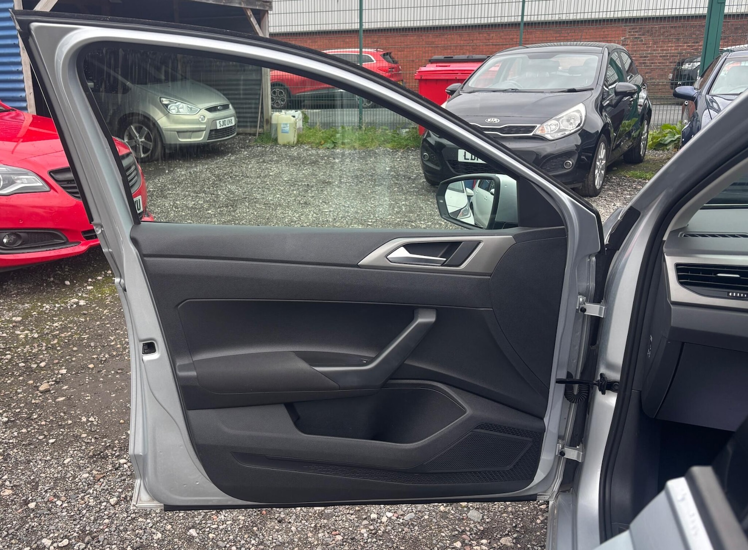 Used Volkswagen Polo 2018 for sale - 76282600: Photo 30