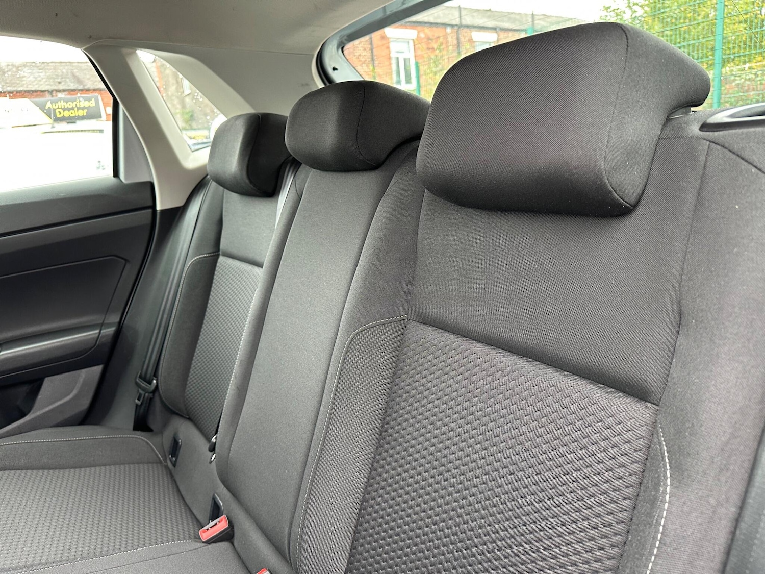 Used Volkswagen Polo 2018 for sale - 76282600: Photo 32