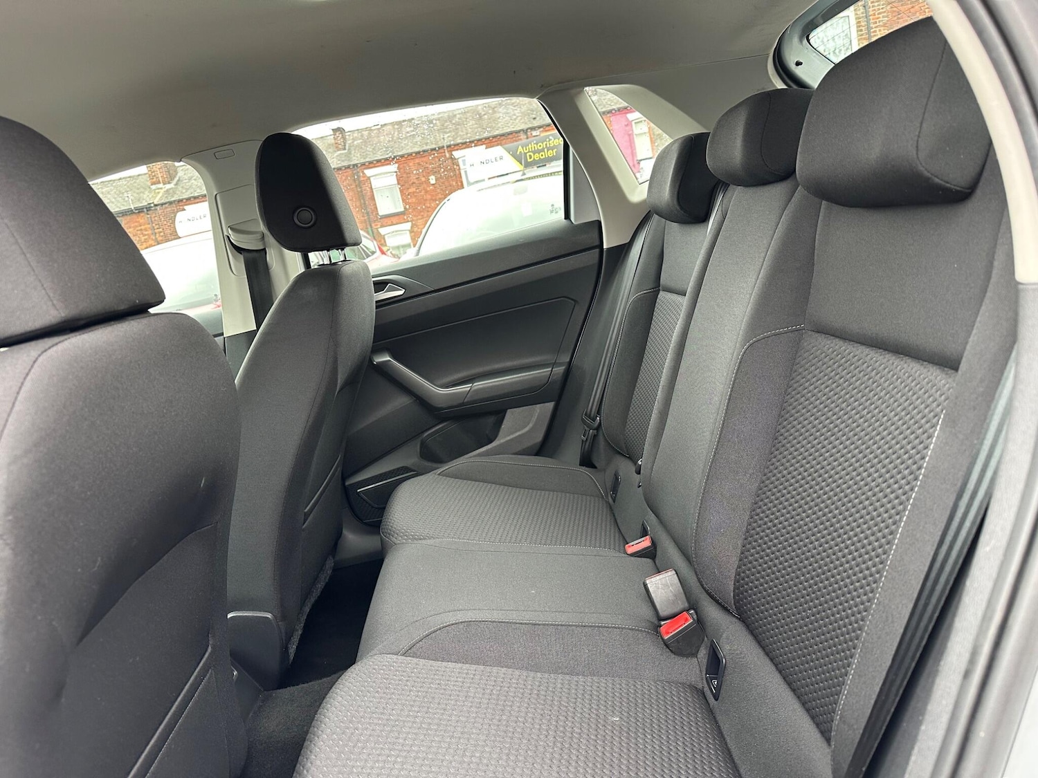 Used Volkswagen Polo 2018 for sale - 76282600: Photo 33