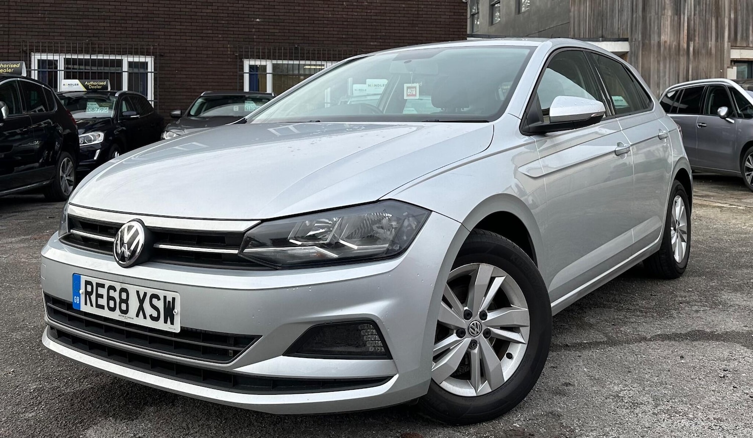 Used Volkswagen Polo 2018 for sale - 76282600: Photo 4