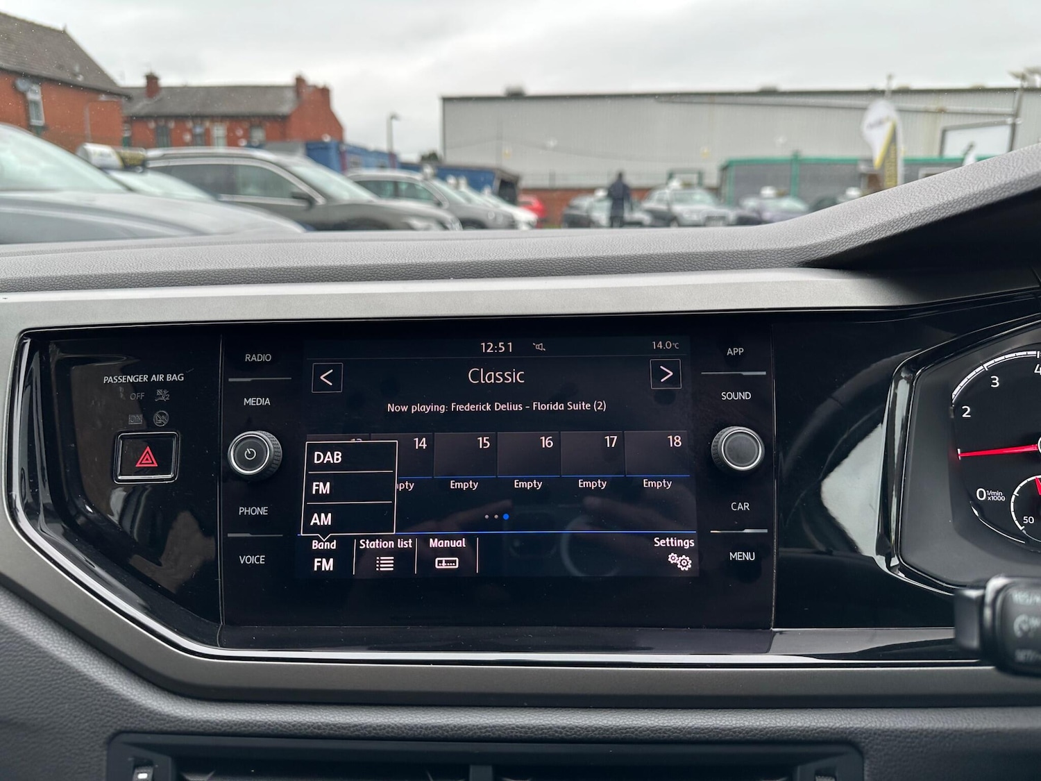 Used Volkswagen Polo 2018 for sale - 76282600: Photo 47