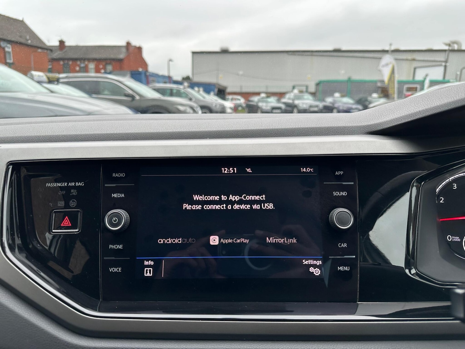 Used Volkswagen Polo 2018 for sale - 76282600: Photo 55