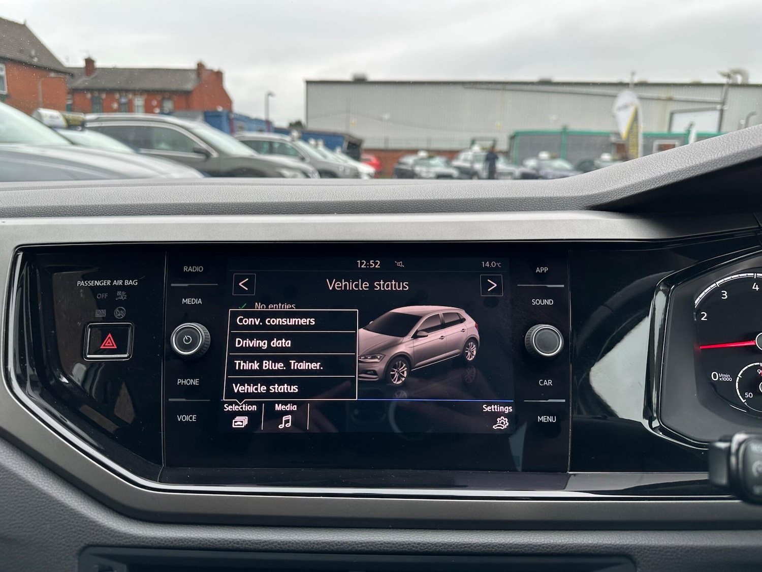 Used Volkswagen Polo 2018 for sale - 76282600: Photo 59