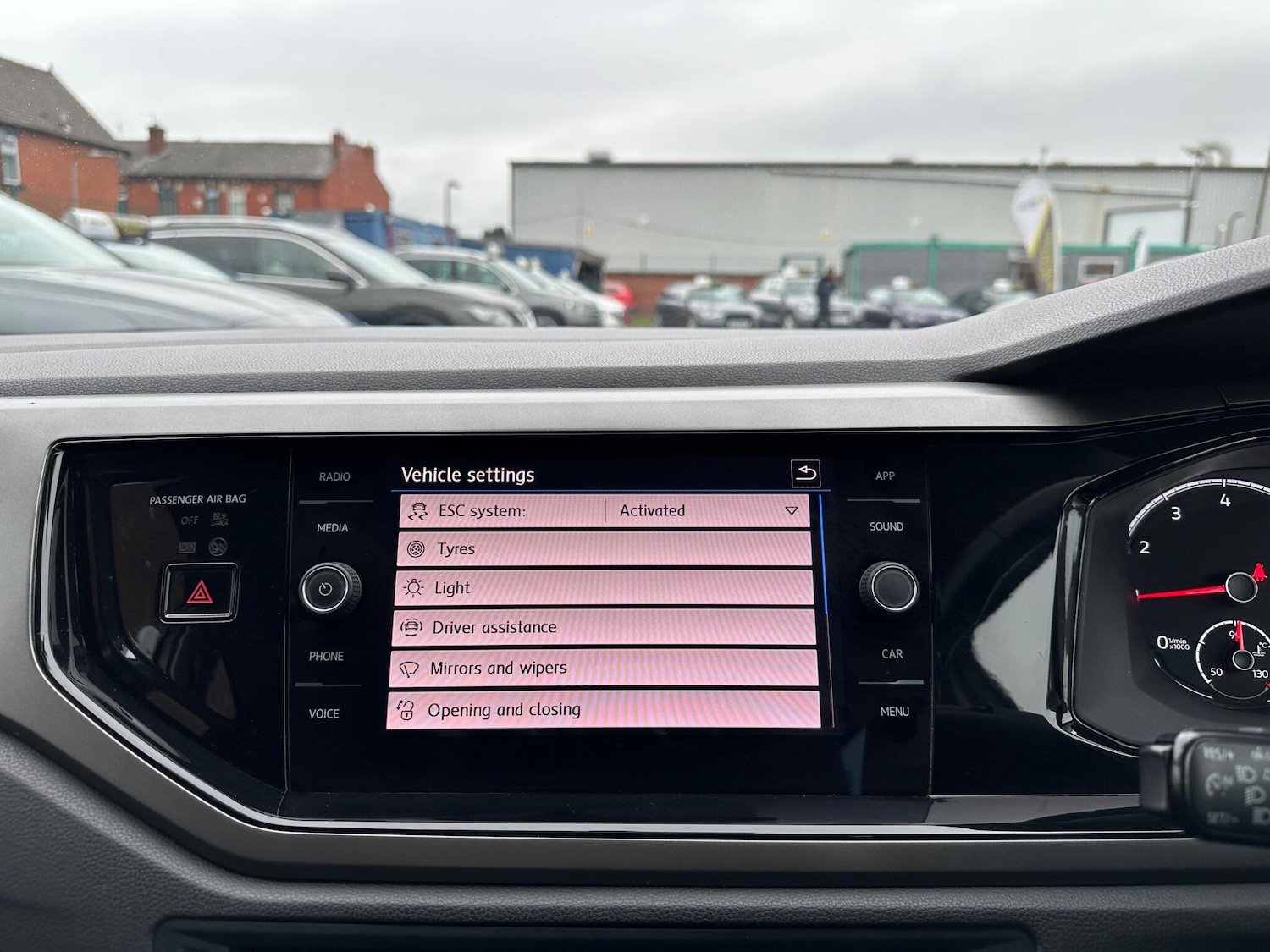 Used Volkswagen Polo 2018 for sale - 76282600: Photo 60