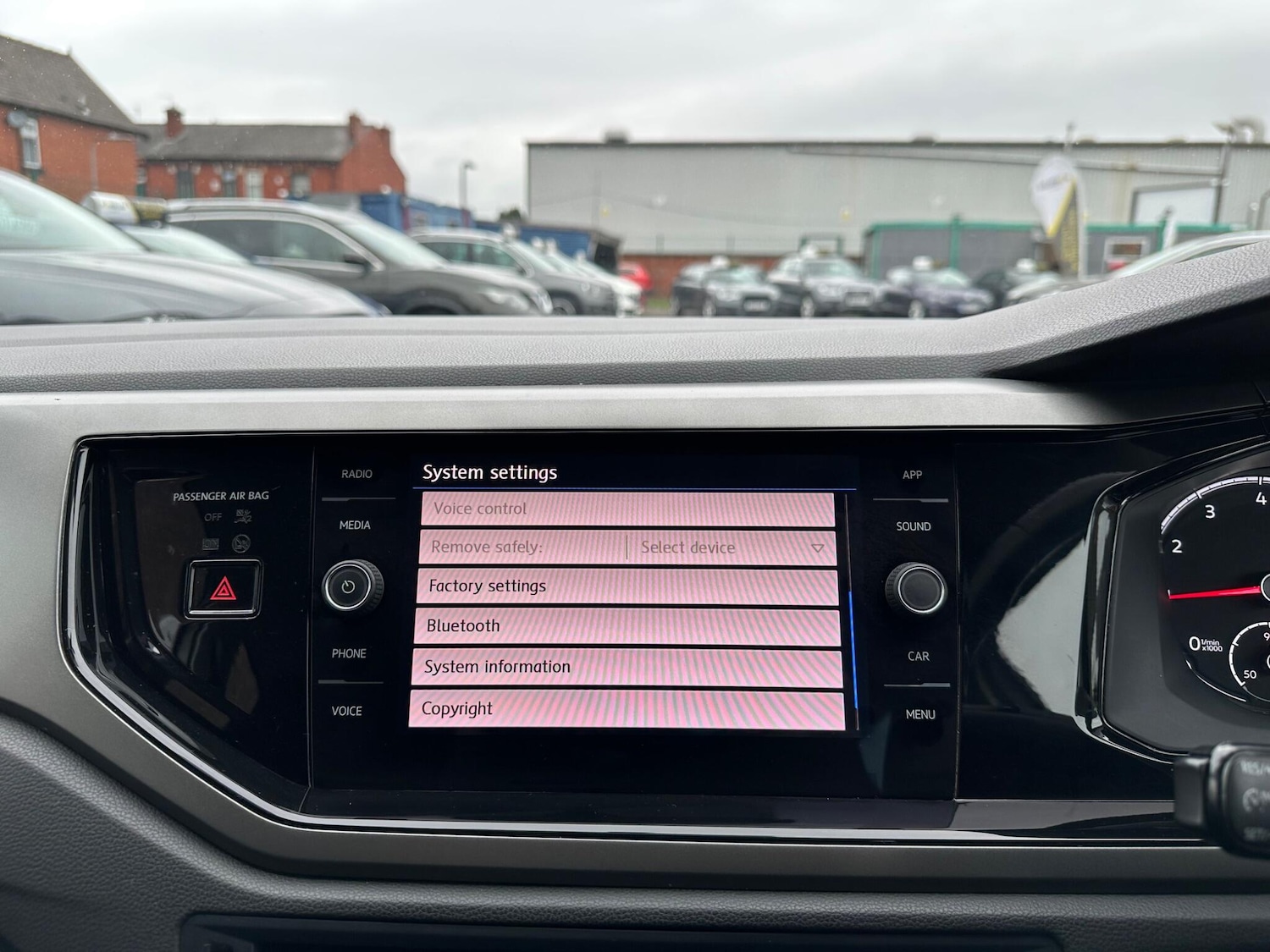 Used Volkswagen Polo 2018 for sale - 76282600: Photo 63