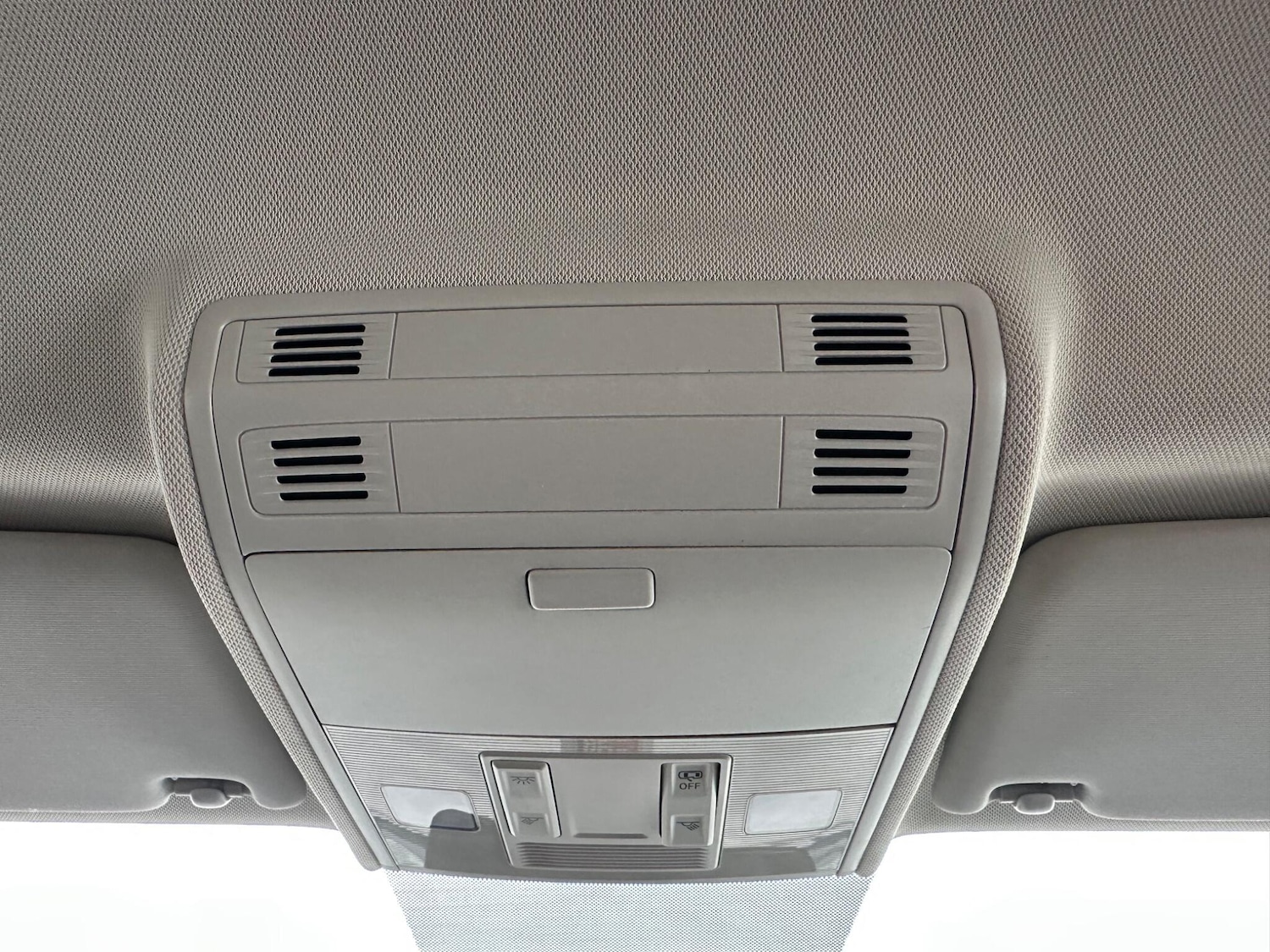 Used Volkswagen Polo 2018 for sale - 76282600: Photo 65