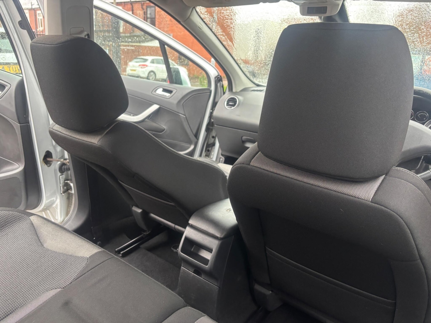 Used Peugeot 308 2012 for sale - 76538027: Photo 11