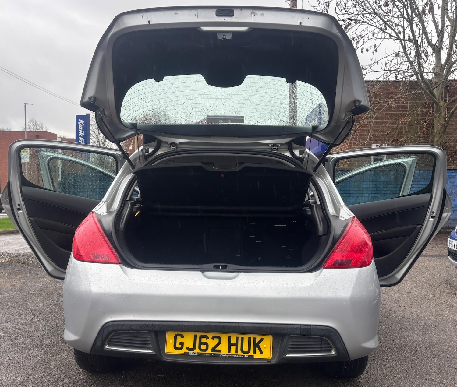 Used Peugeot 308 2012 for sale - 76538027: Photo 7