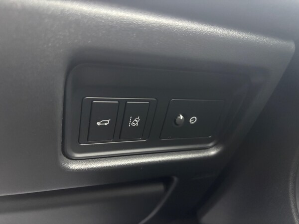 Used Land Rover Discovery Sport 2019 for sale - 76282635: Photo 28