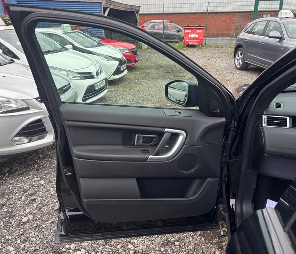 Used Land Rover Discovery Sport 2019 for sale - 76282635: Photo 35
