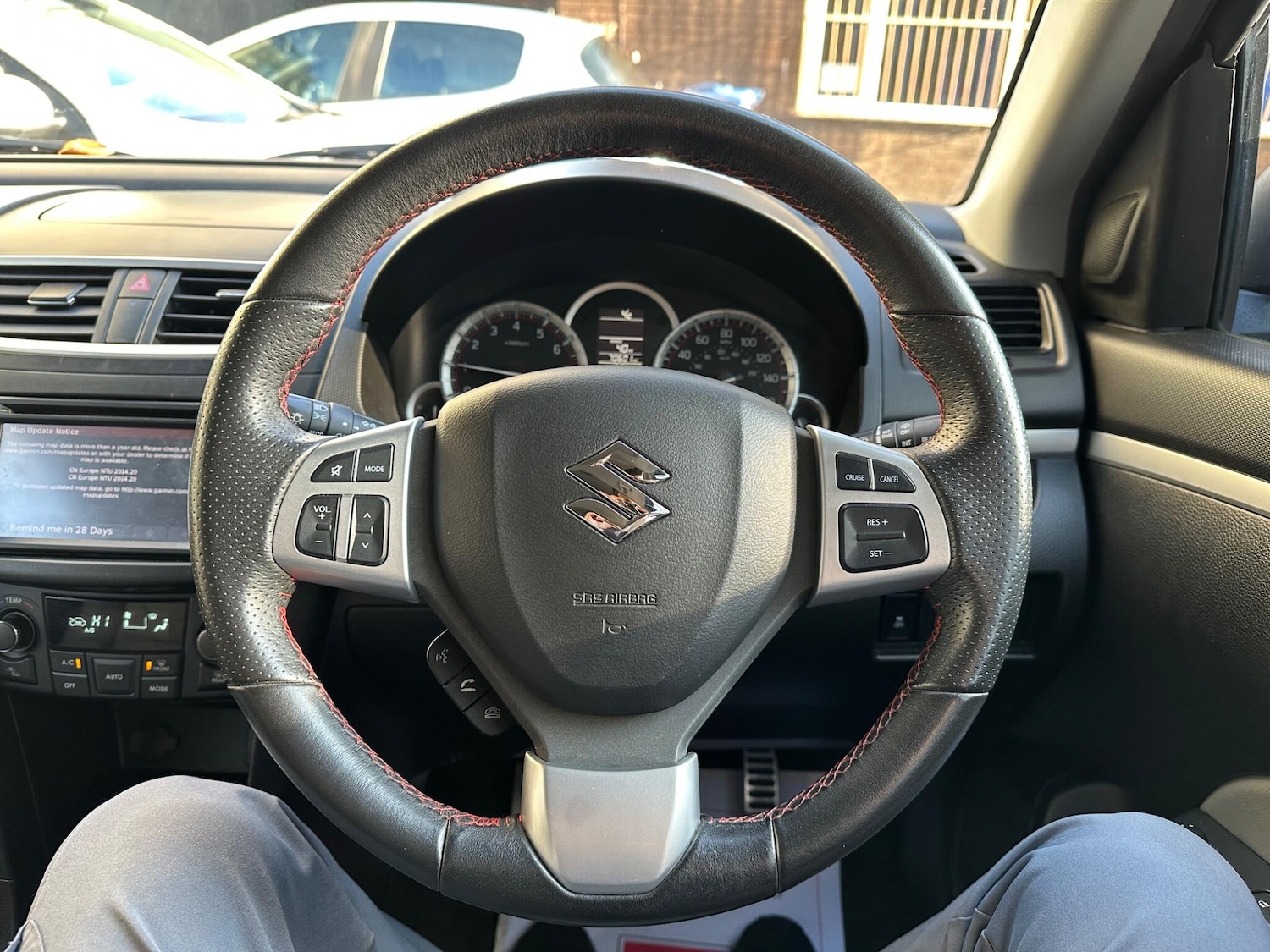 Used Suzuki Swift 2014 for sale - 76658110: Photo 19