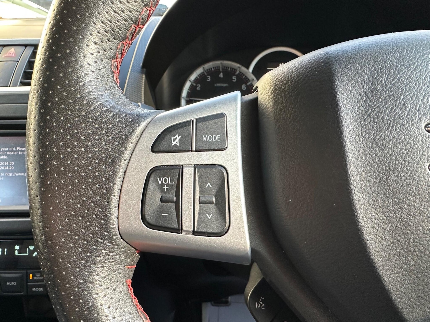 Used Suzuki Swift 2014 for sale - 76658110: Photo 22