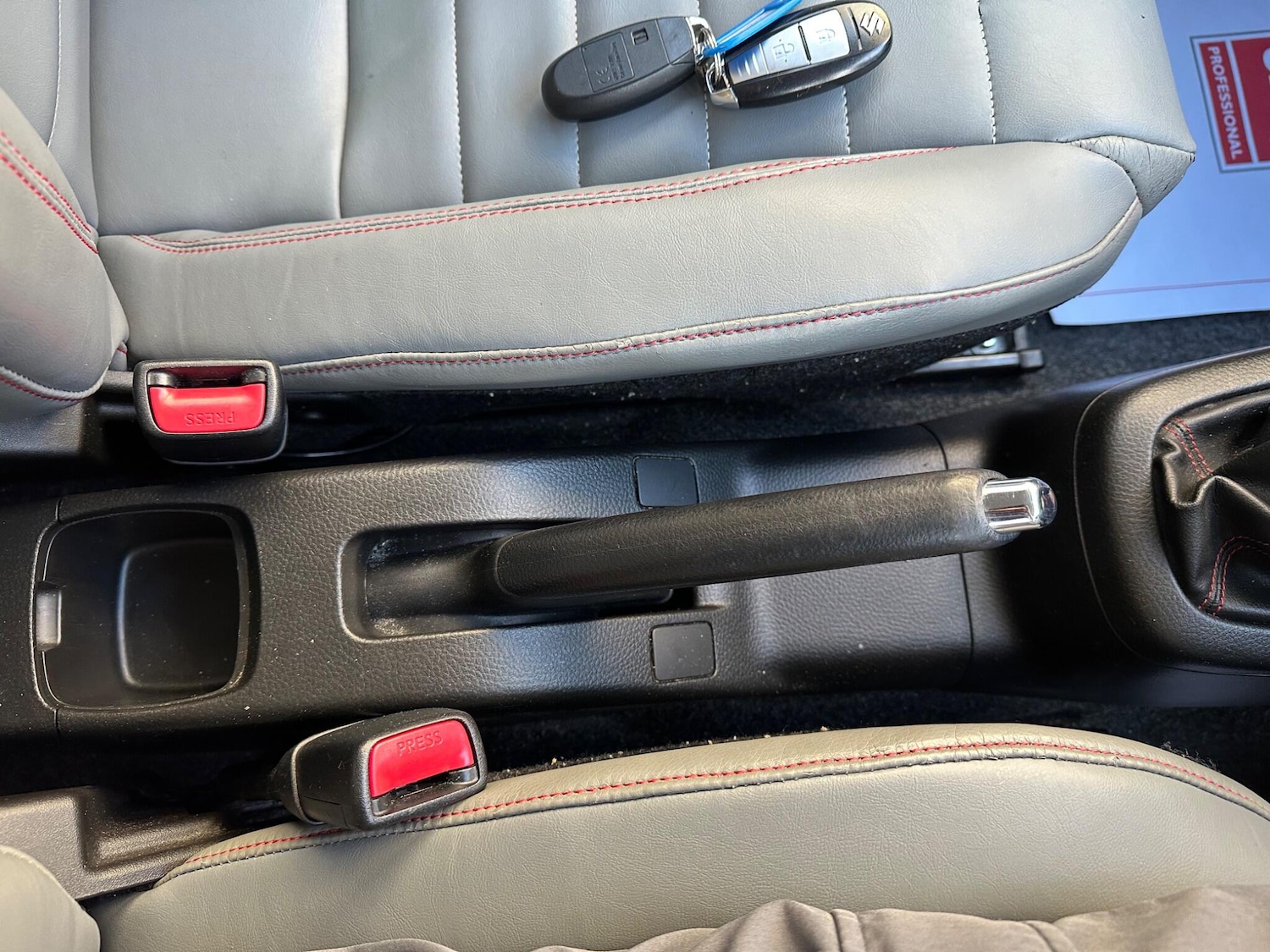 Used Suzuki Swift 2014 for sale - 76658110: Photo 45