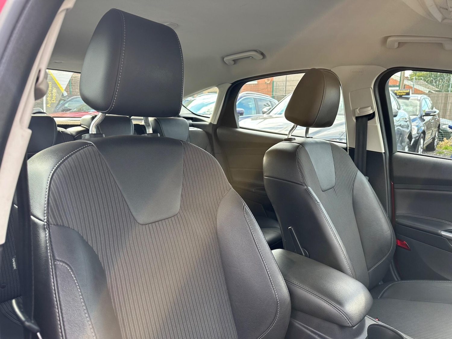 Used Ford Focus 2012 for sale - 76337327: Photo 14