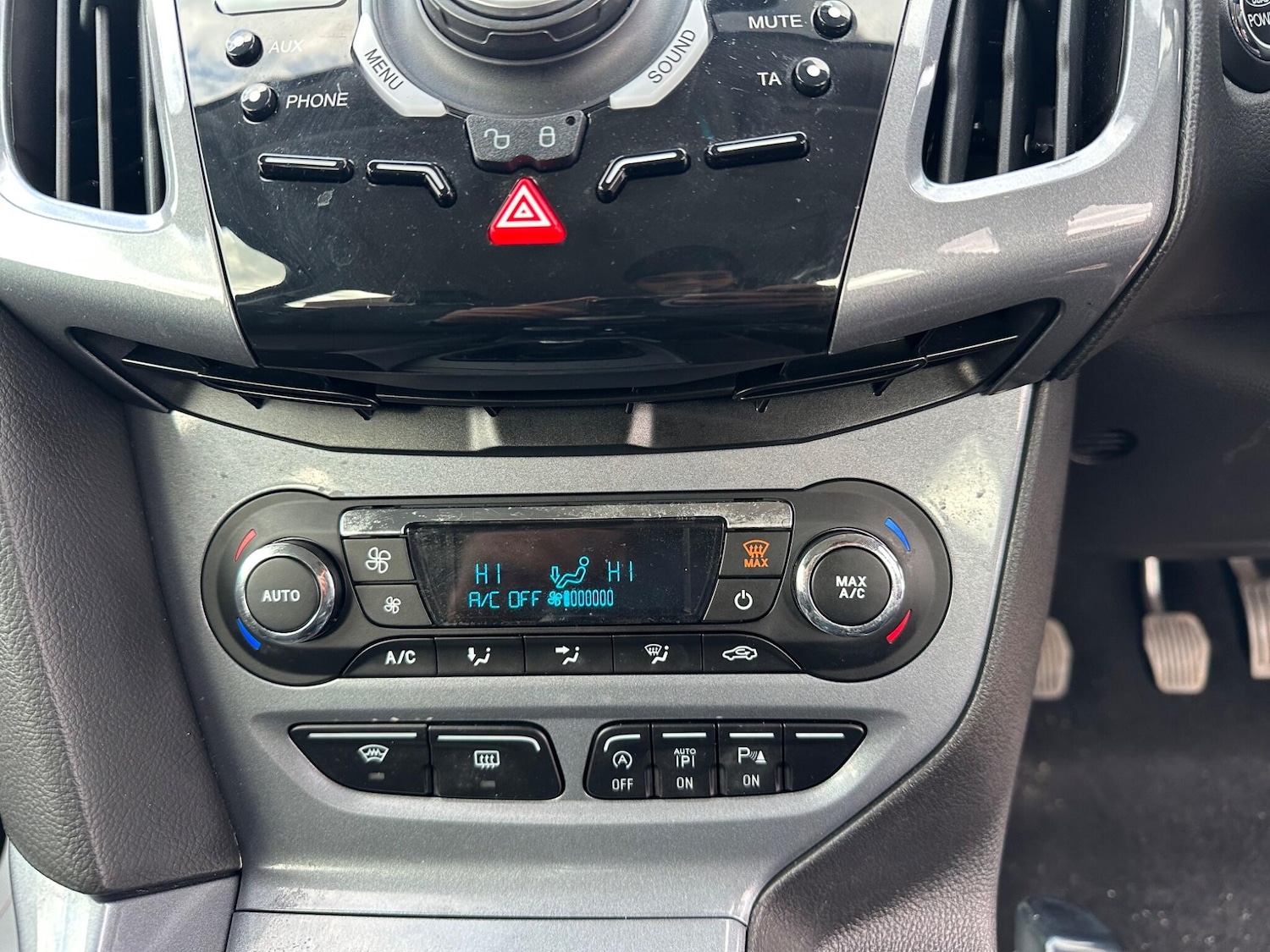 Used Ford Focus 2012 for sale - 76337327: Photo 43