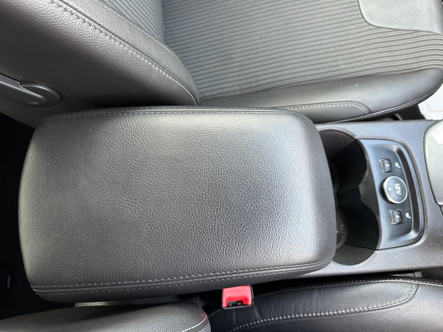 Used Ford Focus 2012 for sale - 76337327: Photo 44