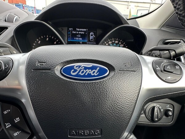 Used Ford Kuga 2015 for sale - 76283800: Photo 20