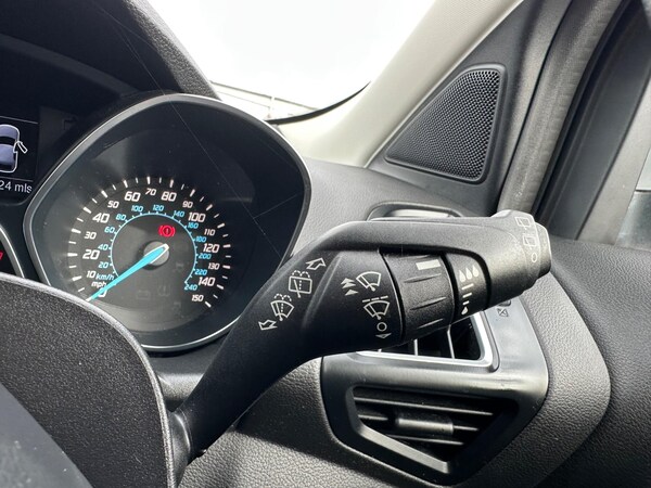Used Ford Kuga 2015 for sale - 76283800: Photo 22
