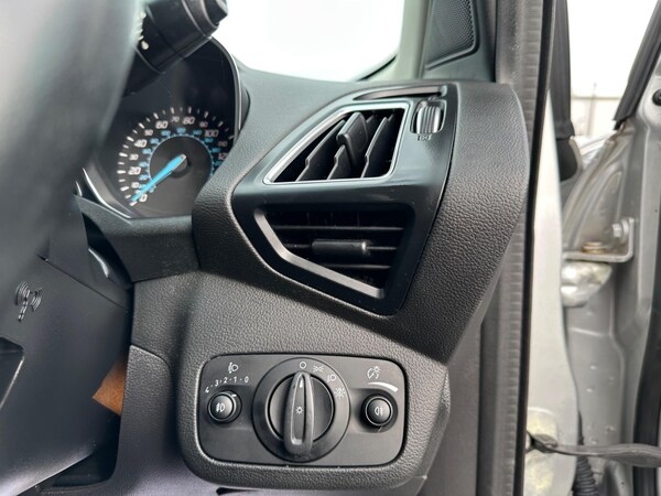 Used Ford Kuga 2015 for sale - 76283800: Photo 24