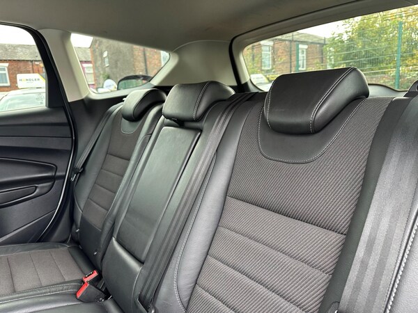 Used Ford Kuga 2015 for sale - 76283800: Photo 31