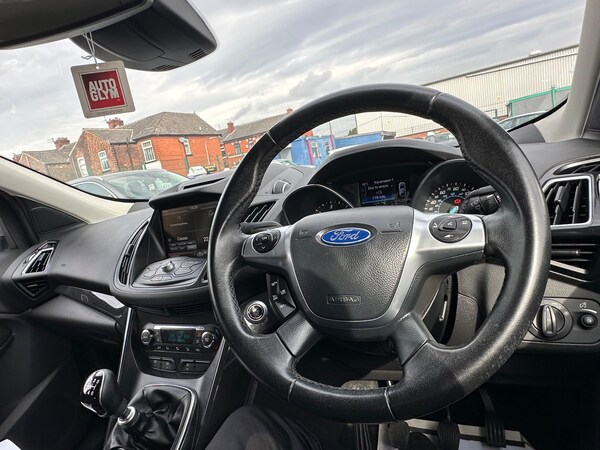 Used Ford Kuga 2015 for sale - 76283800: Photo 40